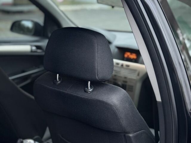 Чорний Опель Астра, об'ємом двигуна 1.6 л та пробігом 280 тис. км за 4999 $, фото 7 на Automoto.ua