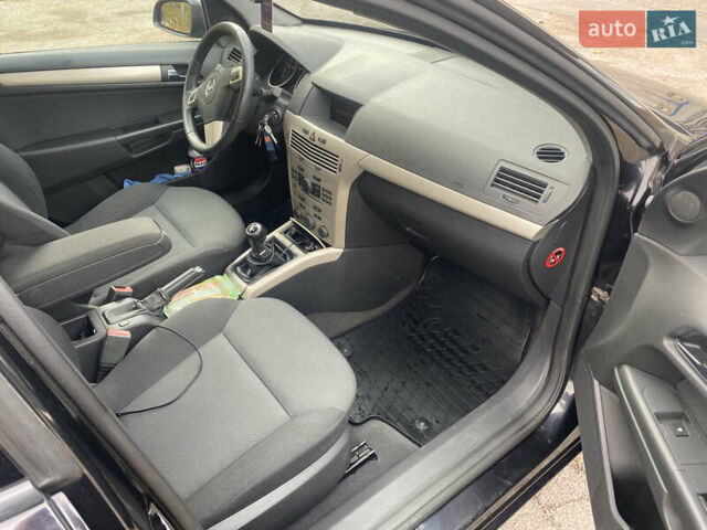 Опель Астра 2007 в Тернополе на Automoto.ua Черный Опель Астра, объемом двигателя 1.6 л и пробегом 245 тыс. км за 5500 $, фото 8 на Automoto.ua