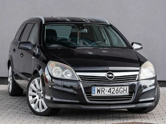 Черный Опель Астра, объемом двигателя 1.9 л и пробегом 300 тыс. км за 2650 $, фото 1 на Automoto.ua