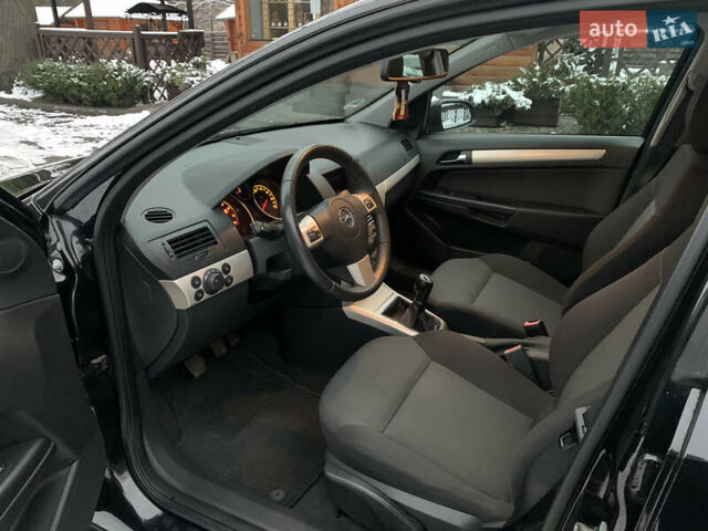 Черный Опель Астра, объемом двигателя 1.6 л и пробегом 226 тыс. км за 5100 $, фото 10 на Automoto.ua