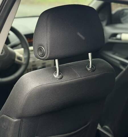 Чорний Опель Астра, об'ємом двигуна 1.6 л та пробігом 280 тис. км за 4600 $, фото 5 на Automoto.ua