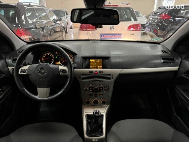 Черный Опель Астра, объемом двигателя 0 л и пробегом 219 тыс. км за 5900 $, фото 9 на Automoto.ua