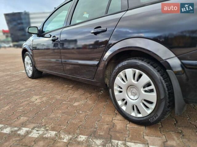 Опель Астра 2007 в Житомире на Automoto.ua Черный Опель Астра, объемом двигателя 1.9 л и пробегом 233 тыс. км за 4950 $, фото 24 на Automoto.ua