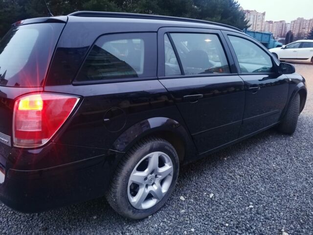 Чорний Опель Астра, об'ємом двигуна 1.6 л та пробігом 245 тис. км за 4950 $, фото 4 на Automoto.ua