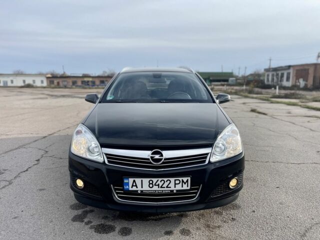 Черный Опель Астра, объемом двигателя 1.6 л и пробегом 239 тыс. км за 5350 $, фото 3 на Automoto.ua
