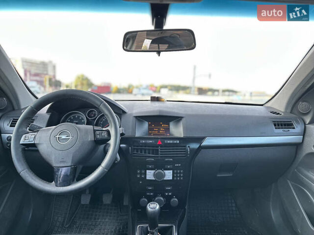 Чорний Опель Астра, об'ємом двигуна 1.6 л та пробігом 299 тис. км за 3999 $, фото 21 на Automoto.ua