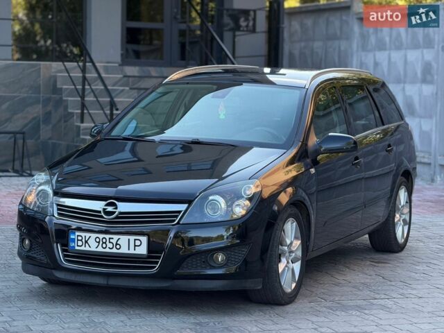 Черный Опель Астра, объемом двигателя 1.8 л и пробегом 250 тыс. км за 5450 $, фото 1 на Automoto.ua