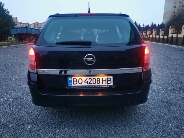 Чорний Опель Астра, об'ємом двигуна 1.6 л та пробігом 245 тис. км за 4950 $, фото 3 на Automoto.ua