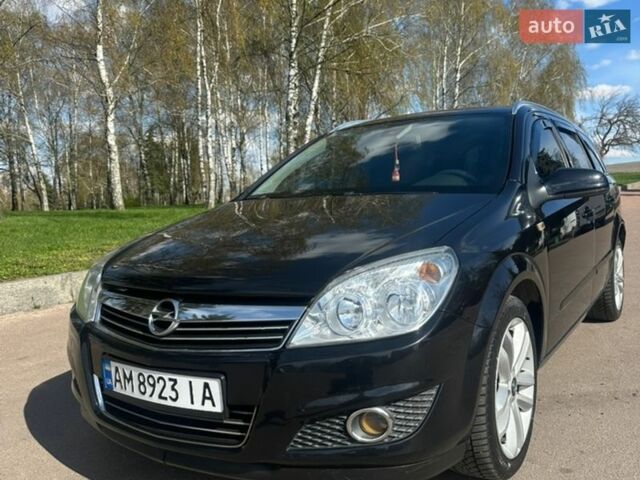 Черный Опель Астра, объемом двигателя 1.6 л и пробегом 214 тыс. км за 5900 $, фото 13 на Automoto.ua
