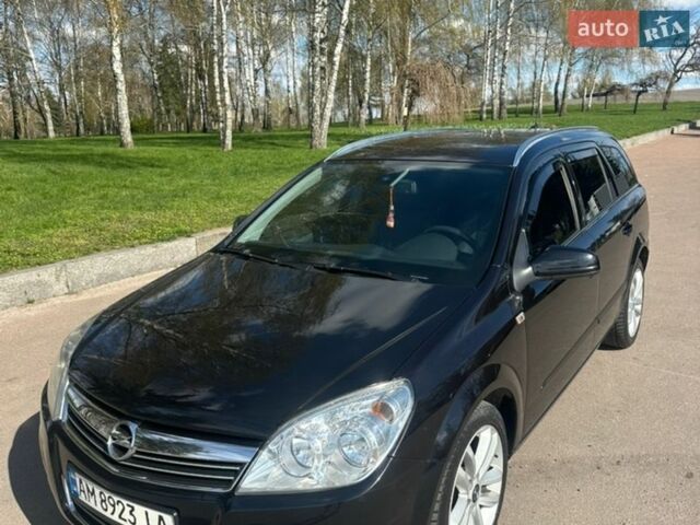 Черный Опель Астра, объемом двигателя 1.6 л и пробегом 214 тыс. км за 5900 $, фото 14 на Automoto.ua