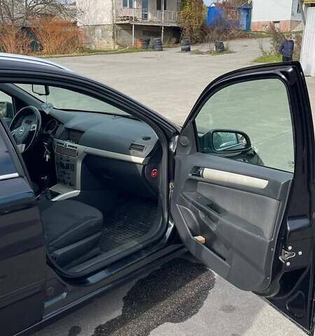 Опель Астра 2007 в Жмеренке на Automoto.ua Черный Опель Астра, объемом двигателя 1.6 л и пробегом 233 тыс. км за 4300 $, фото 2 на Automoto.ua