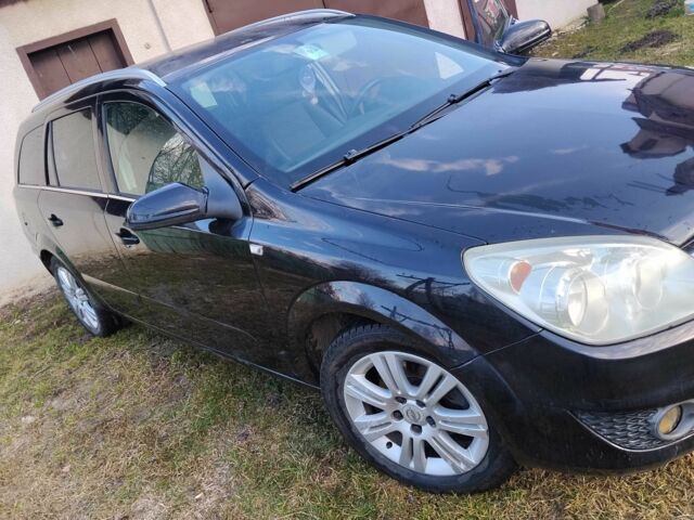 Чорний Опель Астра, об'ємом двигуна 1.7 л та пробігом 2 тис. км за 4000 $, фото 7 на Automoto.ua