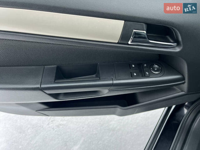 Чорний Опель Астра, об'ємом двигуна 1.6 л та пробігом 243 тис. км за 4750 $, фото 22 на Automoto.ua