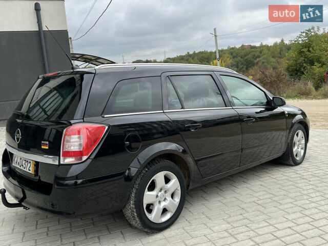 Черный Опель Астра, объемом двигателя 1.6 л и пробегом 250 тыс. км за 4399 $, фото 15 на Automoto.ua
