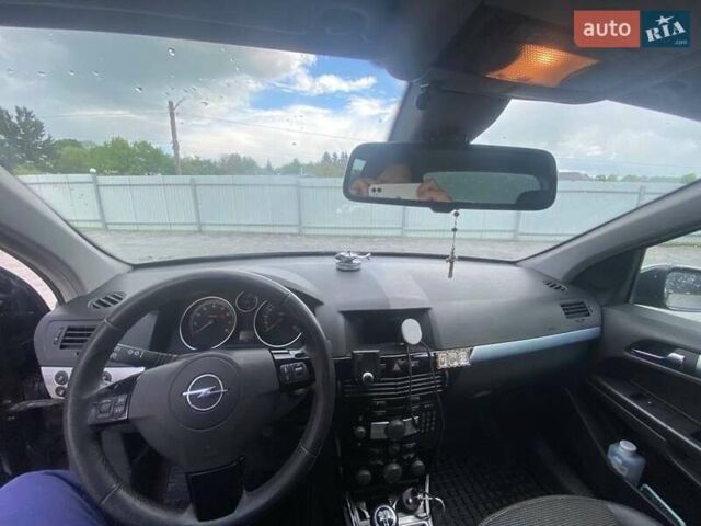 Чорний Опель Астра, об'ємом двигуна 1.6 л та пробігом 250 тис. км за 3600 $, фото 8 на Automoto.ua