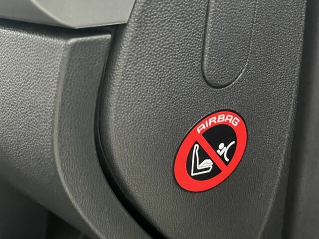 Черный Опель Астра, объемом двигателя 1.9 л и пробегом 270 тыс. км за 5200 $, фото 16 на Automoto.ua