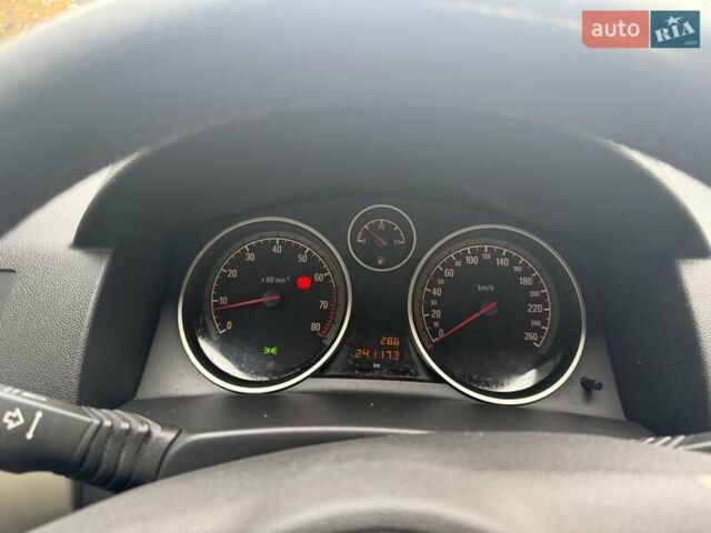 Чорний Опель Астра, об'ємом двигуна 1.6 л та пробігом 241 тис. км за 5499 $, фото 38 на Automoto.ua