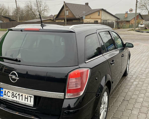 Чорний Опель Астра, об'ємом двигуна 1.6 л та пробігом 230 тис. км за 5000 $, фото 5 на Automoto.ua
