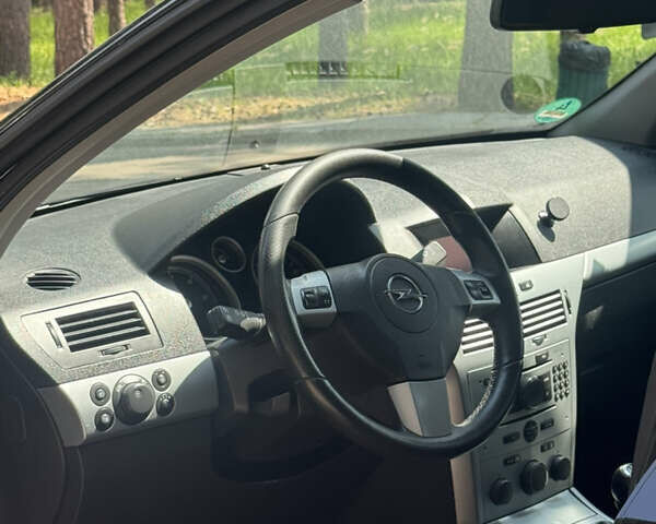 Чорний Опель Астра, об'ємом двигуна 1.9 л та пробігом 258 тис. км за 5999 $, фото 11 на Automoto.ua