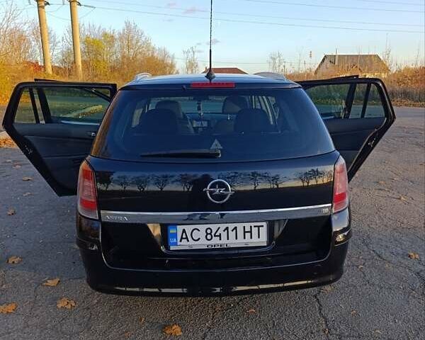Опель Астра 2008 у Луцьку на Automoto.ua Чорний Опель Астра, об'ємом двигуна 1.6 л та пробігом 228 тис. км за 4900 $, фото 1 на Automoto.ua