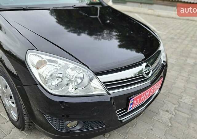 Черный Опель Астра, объемом двигателя 1.6 л и пробегом 209 тыс. км за 5850 $, фото 12 на Automoto.ua