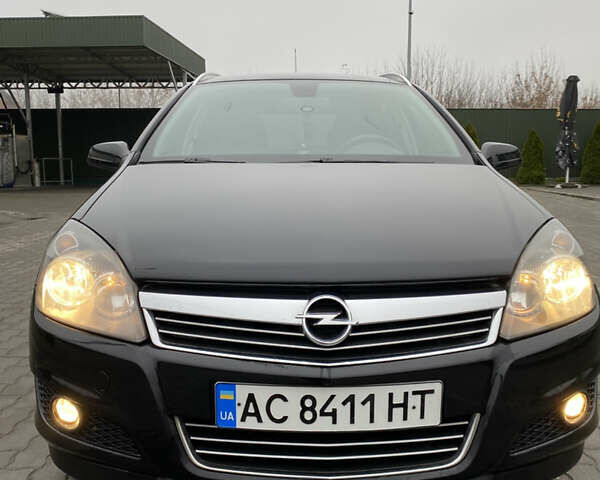 Черный Опель Астра, объемом двигателя 1.6 л и пробегом 230 тыс. км за 5000 $, фото 4 на Automoto.ua