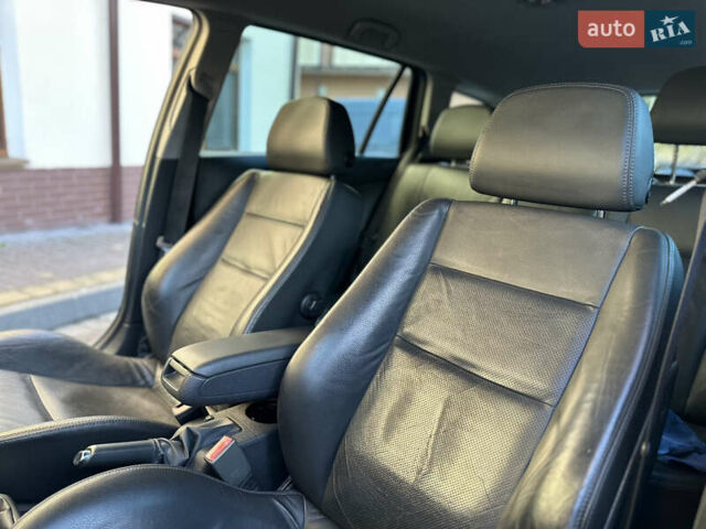 Черный Опель Астра, объемом двигателя 1.6 л и пробегом 180 тыс. км за 5499 $, фото 144 на Automoto.ua