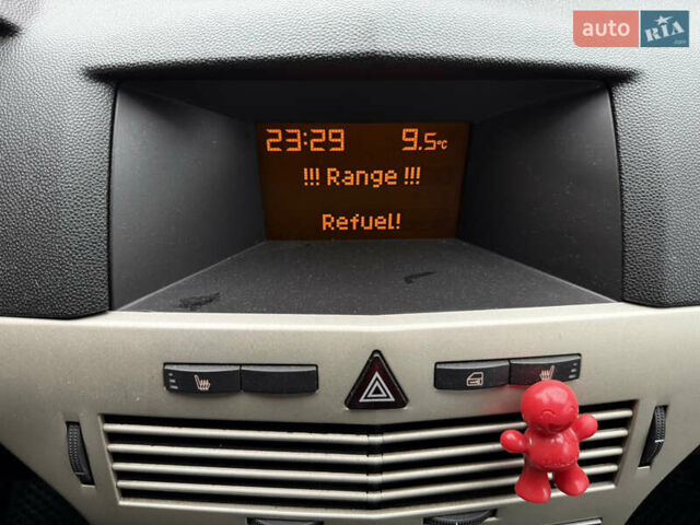 Опель Астра 2008 в Ровно на Automoto.ua Черный Опель Астра, объемом двигателя 1.7 л и пробегом 330 тыс. км за 4300 $, фото 37 на Automoto.ua