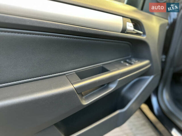 Черный Опель Астра, объемом двигателя 1.6 л и пробегом 180 тыс. км за 5499 $, фото 138 на Automoto.ua