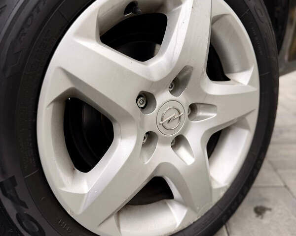 Чорний Опель Астра, об'ємом двигуна 1.8 л та пробігом 320 тис. км за 5400 $, фото 43 на Automoto.ua