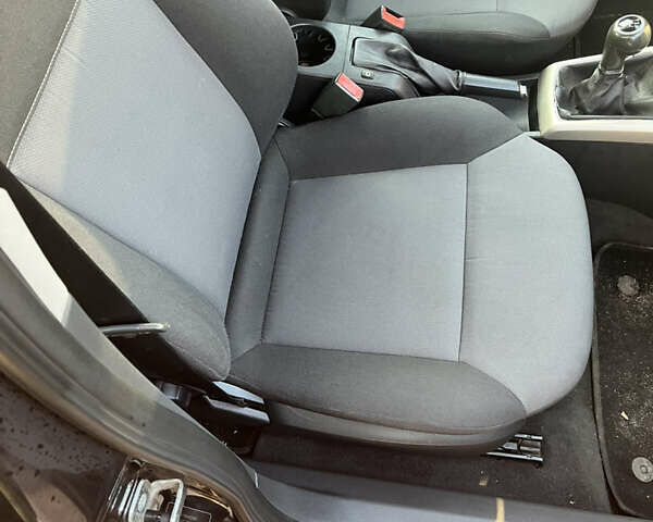 Черный Опель Астра, объемом двигателя 1.69 л и пробегом 270 тыс. км за 5500 $, фото 14 на Automoto.ua