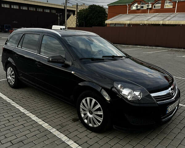 Черный Опель Астра, объемом двигателя 1.8 л и пробегом 405 тыс. км за 5500 $, фото 1 на Automoto.ua