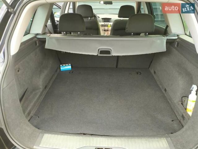 Черный Опель Астра, объемом двигателя 1.6 л и пробегом 200 тыс. км за 6000 $, фото 11 на Automoto.ua