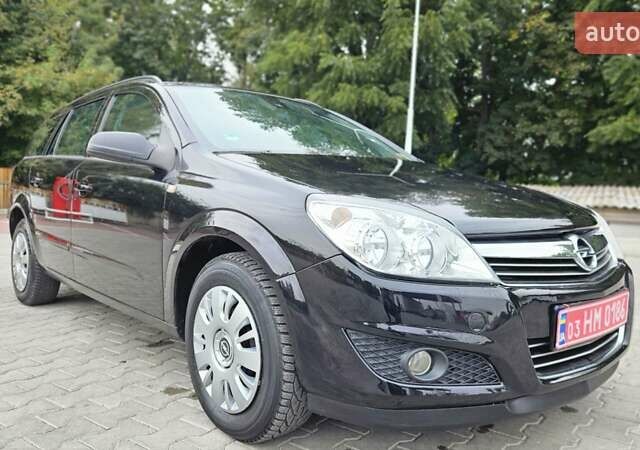 Черный Опель Астра, объемом двигателя 1.6 л и пробегом 209 тыс. км за 5850 $, фото 1 на Automoto.ua