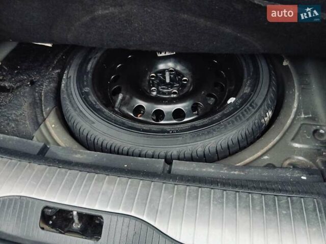 Черный Опель Астра, объемом двигателя 1.9 л и пробегом 262 тыс. км за 5500 $, фото 14 на Automoto.ua