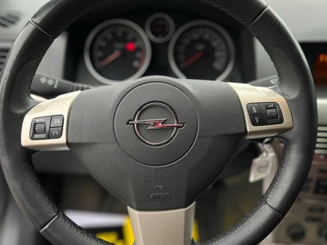 Черный Опель Астра, объемом двигателя 0 л и пробегом 260 тыс. км за 6200 $, фото 15 на Automoto.ua