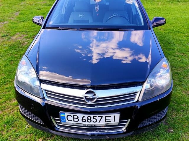 Черный Опель Астра, объемом двигателя 1.9 л и пробегом 290 тыс. км за 6000 $, фото 1 на Automoto.ua