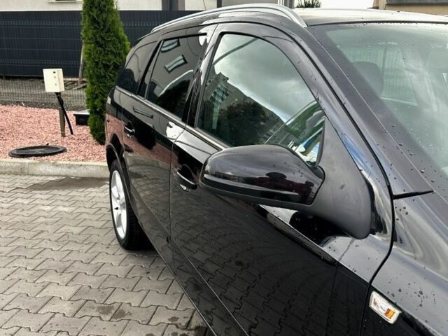 Черный Опель Астра, объемом двигателя 1.8 л и пробегом 225 тыс. км за 5800 $, фото 2 на Automoto.ua