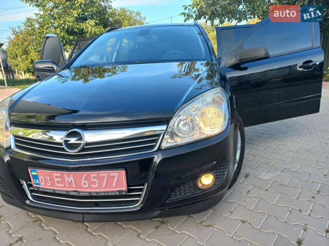 Черный Опель Астра, объемом двигателя 1.6 л и пробегом 260 тыс. км за 6000 $, фото 2 на Automoto.ua