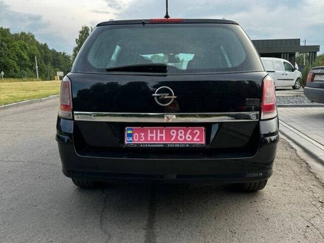 Черный Опель Астра, объемом двигателя 1.6 л и пробегом 152 тыс. км за 4800 $, фото 19 на Automoto.ua