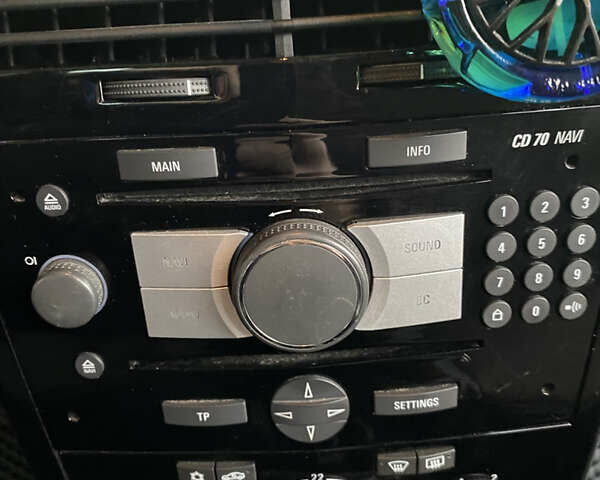 Черный Опель Астра, объемом двигателя 1.6 л и пробегом 230 тыс. км за 5000 $, фото 20 на Automoto.ua