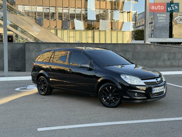 Черный Опель Астра, объемом двигателя 1.6 л и пробегом 194 тыс. км за 6499 $, фото 1 на Automoto.ua