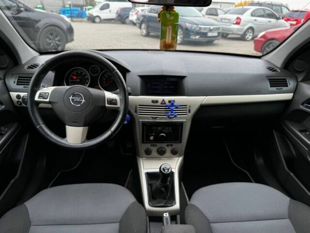 Чорний Опель Астра, об'ємом двигуна 1.6 л та пробігом 189 тис. км за 5900 $, фото 10 на Automoto.ua