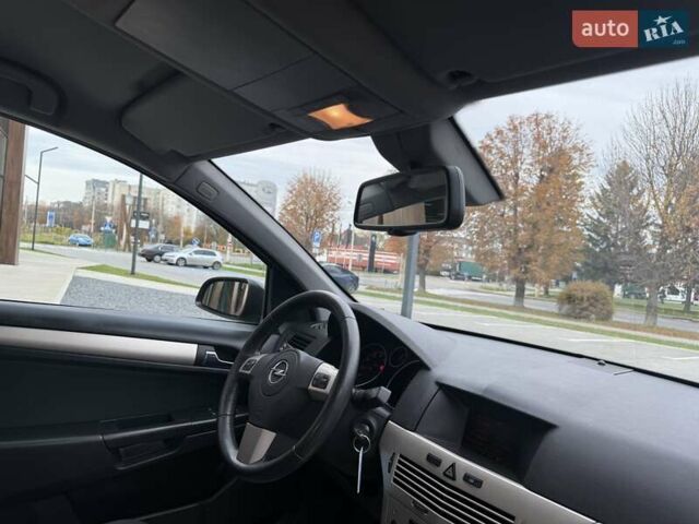 Чорний Опель Астра, об'ємом двигуна 1.6 л та пробігом 241 тис. км за 5499 $, фото 34 на Automoto.ua
