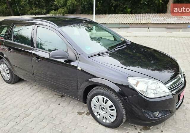 Черный Опель Астра, объемом двигателя 1.6 л и пробегом 209 тыс. км за 5850 $, фото 8 на Automoto.ua