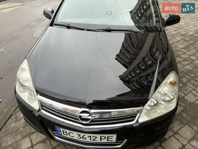 Черный Опель Астра, объемом двигателя 1.7 л и пробегом 276 тыс. км за 5200 $, фото 10 на Automoto.ua
