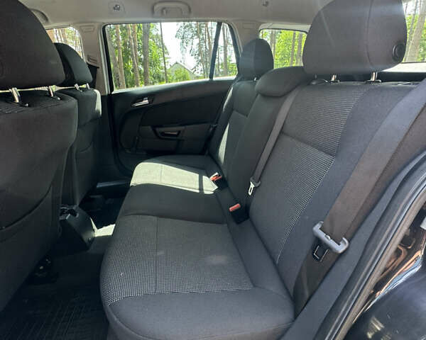 Чорний Опель Астра, об'ємом двигуна 1.9 л та пробігом 258 тис. км за 5999 $, фото 17 на Automoto.ua