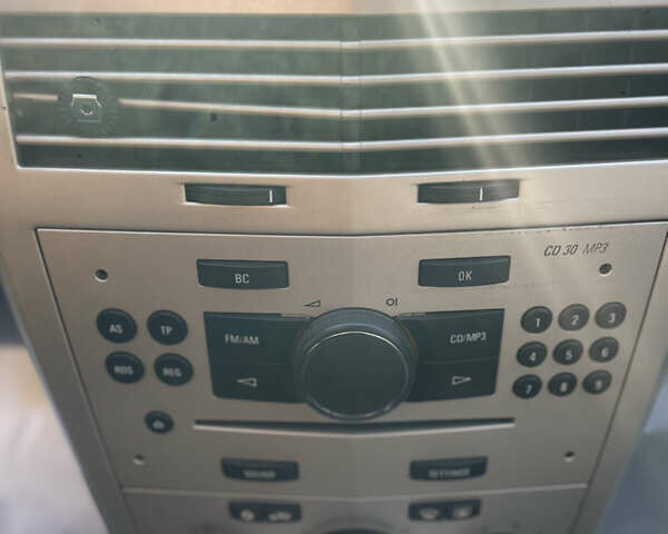 Чорний Опель Астра, об'ємом двигуна 1.6 л та пробігом 198 тис. км за 5250 $, фото 18 на Automoto.ua