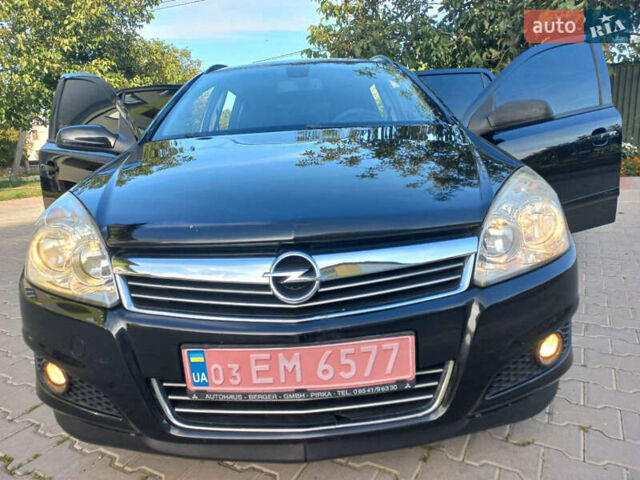 Черный Опель Астра, объемом двигателя 1.6 л и пробегом 260 тыс. км за 6000 $, фото 4 на Automoto.ua