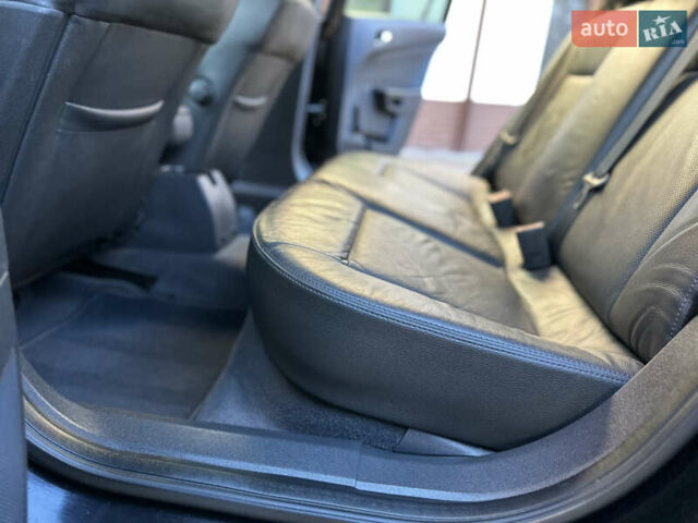 Черный Опель Астра, объемом двигателя 1.6 л и пробегом 180 тыс. км за 5499 $, фото 171 на Automoto.ua